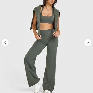 SoftMotion straight leg bottoms Medium regular